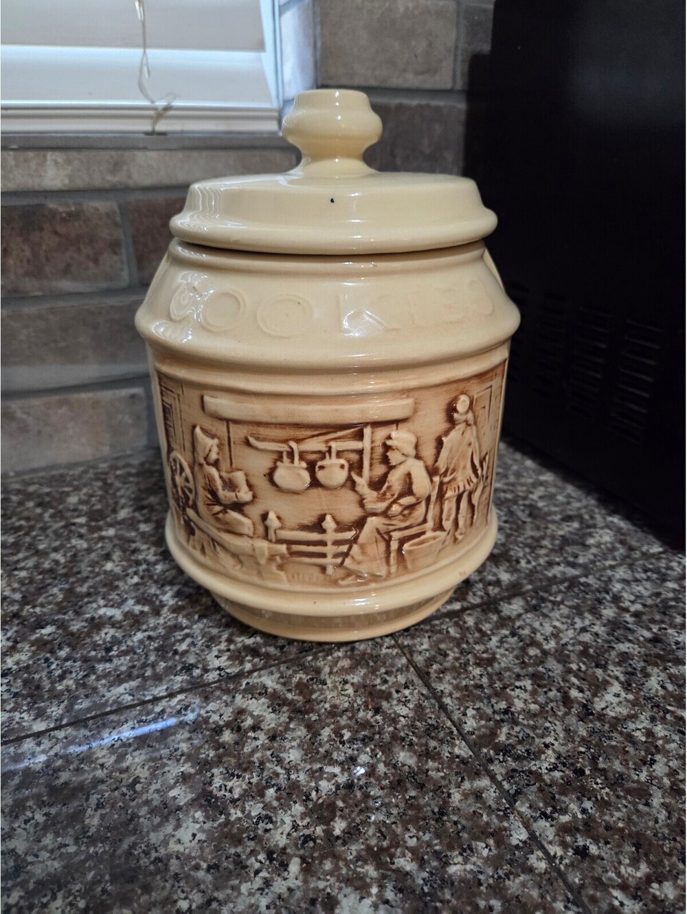 Vintage McCoy "Frontier Family / Covered Wagon